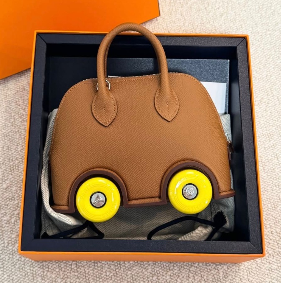 Bolide on Wheels Mini Gold