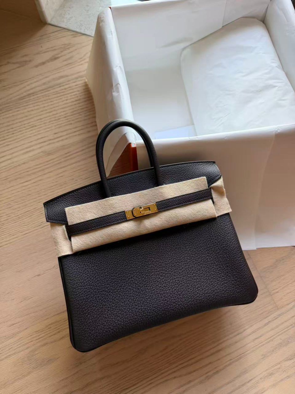 Birkin 25 Bai-Brun Togo Gold