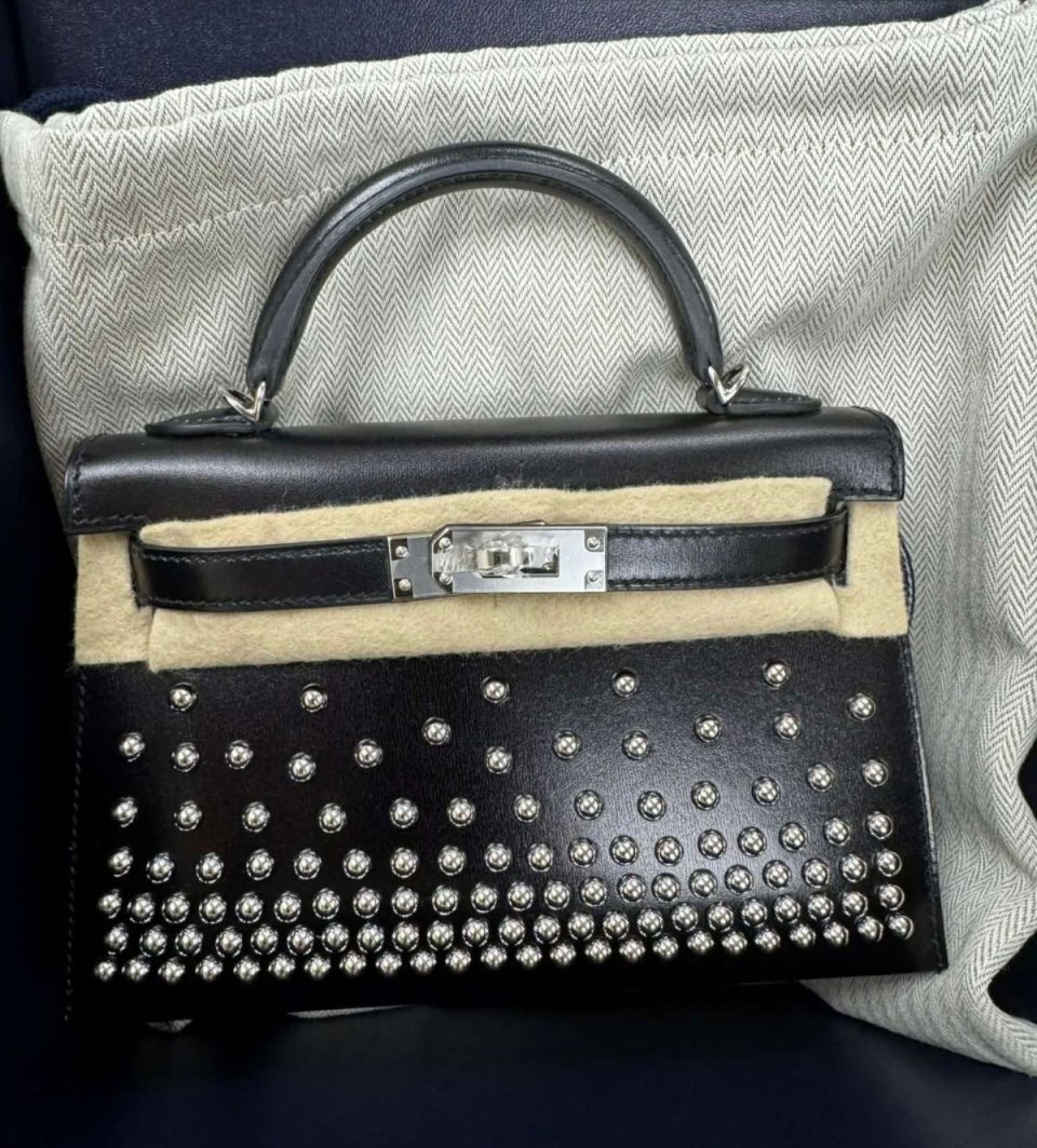 Kelly 20 Mini Clouté Studded