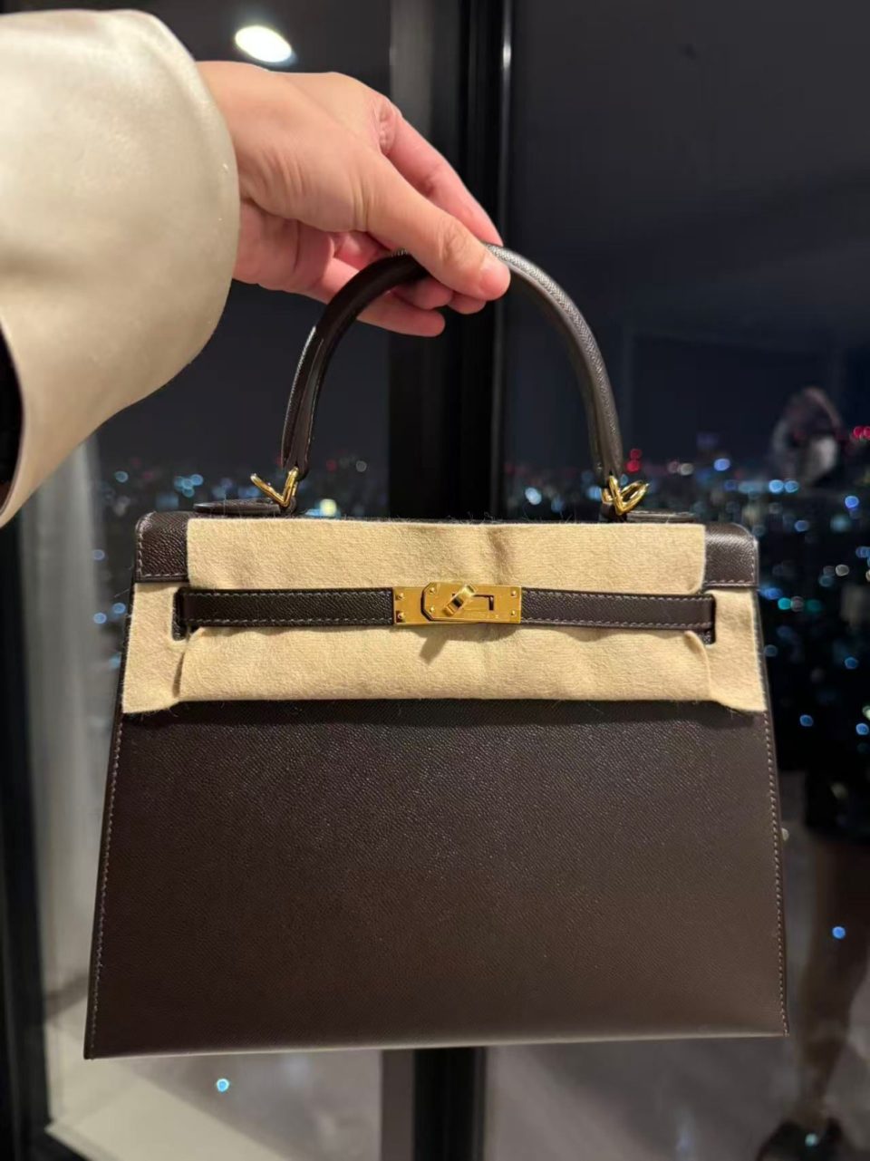 Kelly 25 Bai-Brun Madame Gold