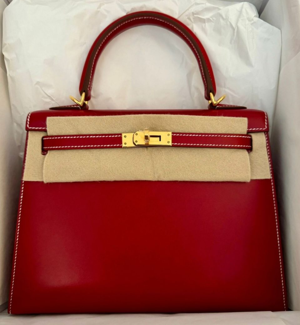 Kelly 25 Rouge Piment Box Gold