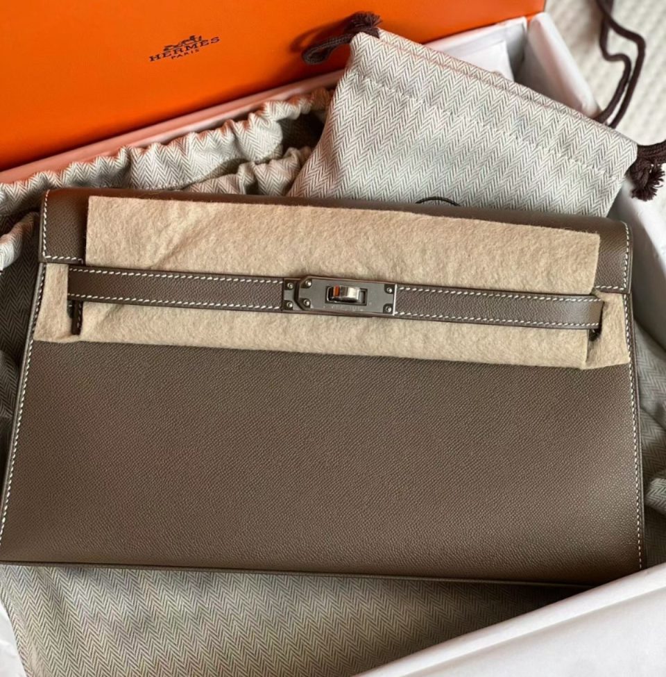 Kelly Elan Etoupe Madame Palladium