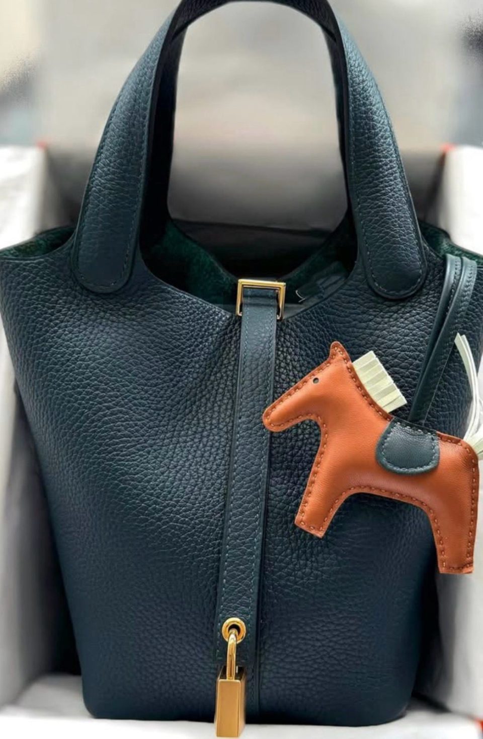 Picotin 18 Vert Cypress Gold