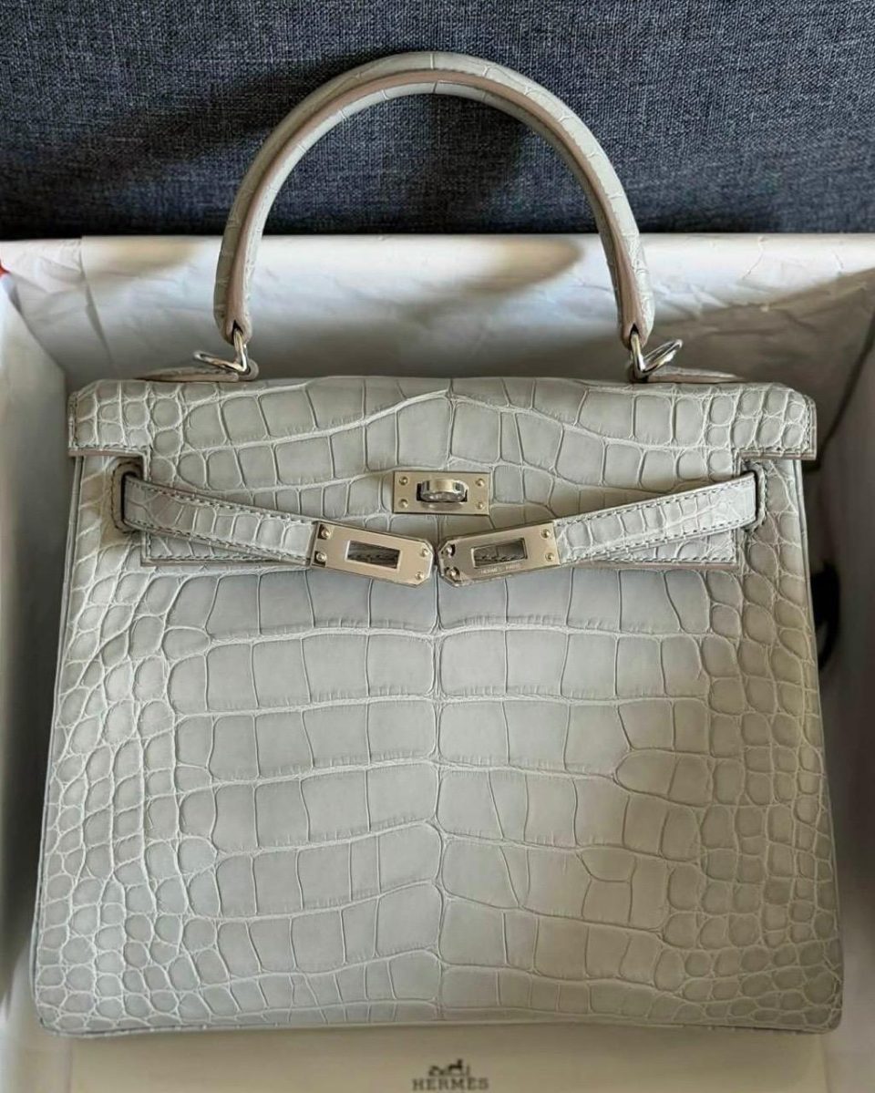 Kelly 25 Gris Perle Alligator Palladium