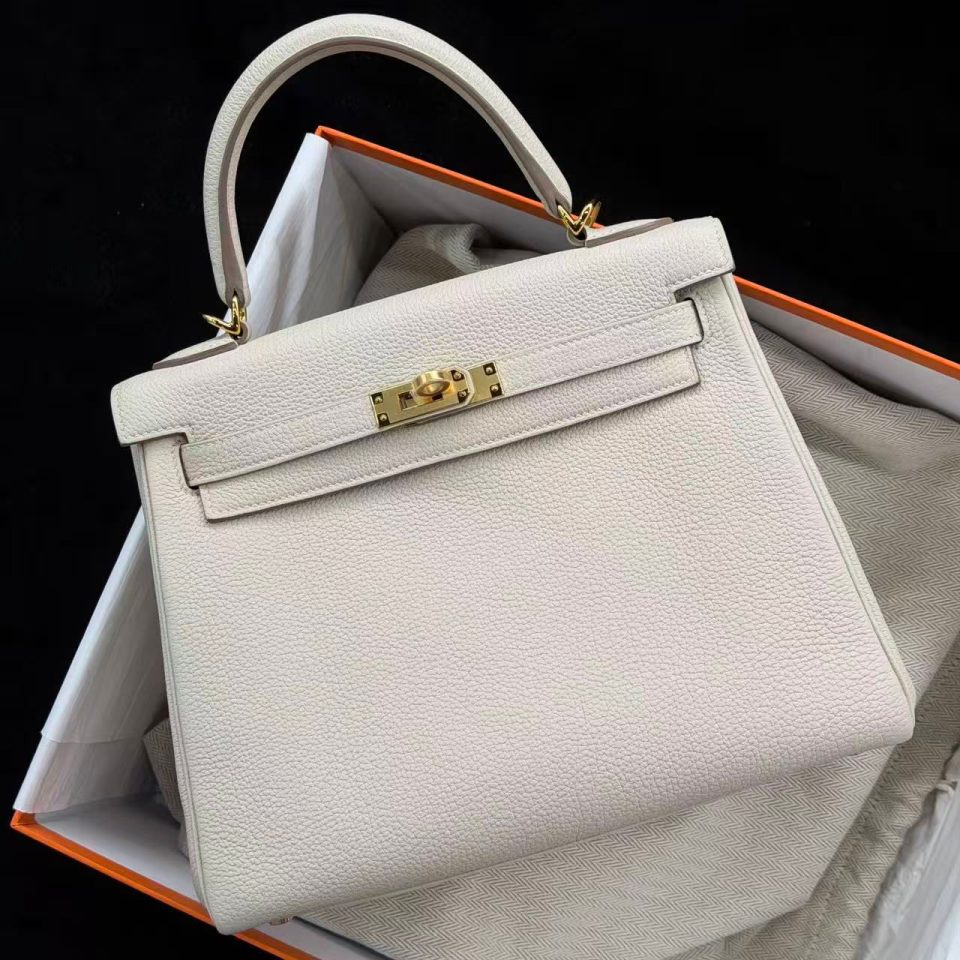 Kelly 25 Craie Togo Gold