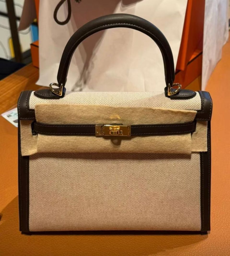 Kelly 25 Toile Bai-Brun Gold