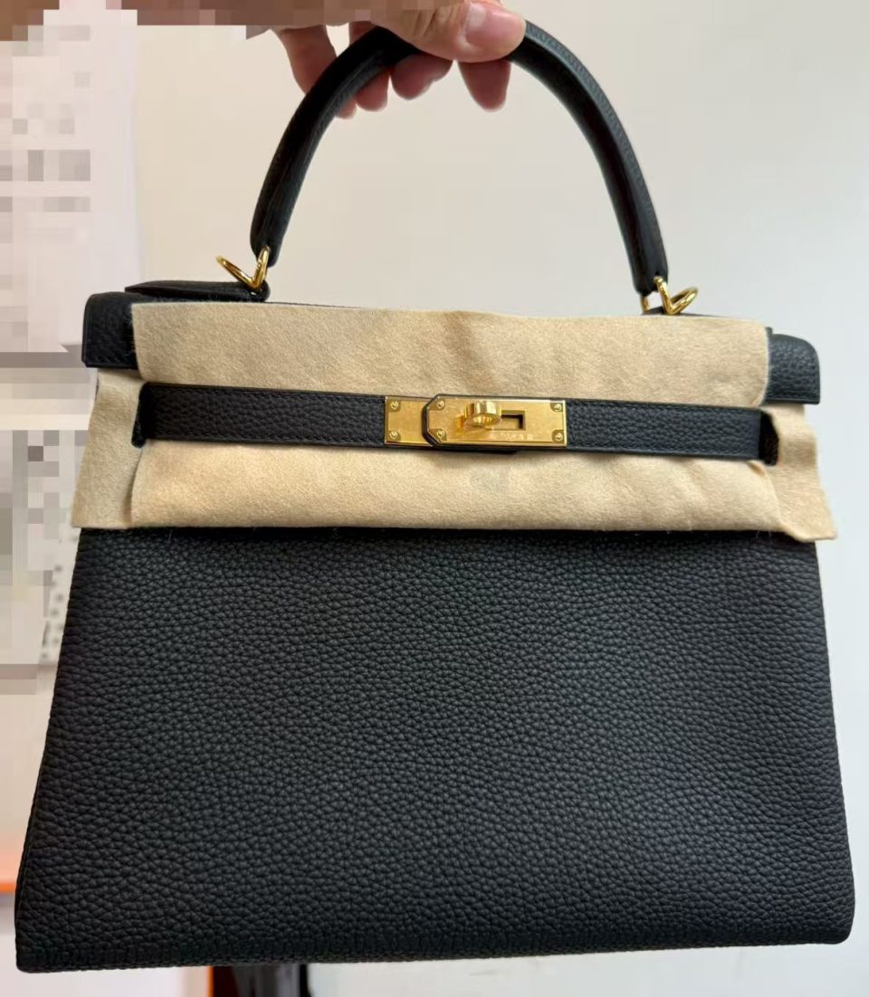 Kelly 28 Black Togo Gold