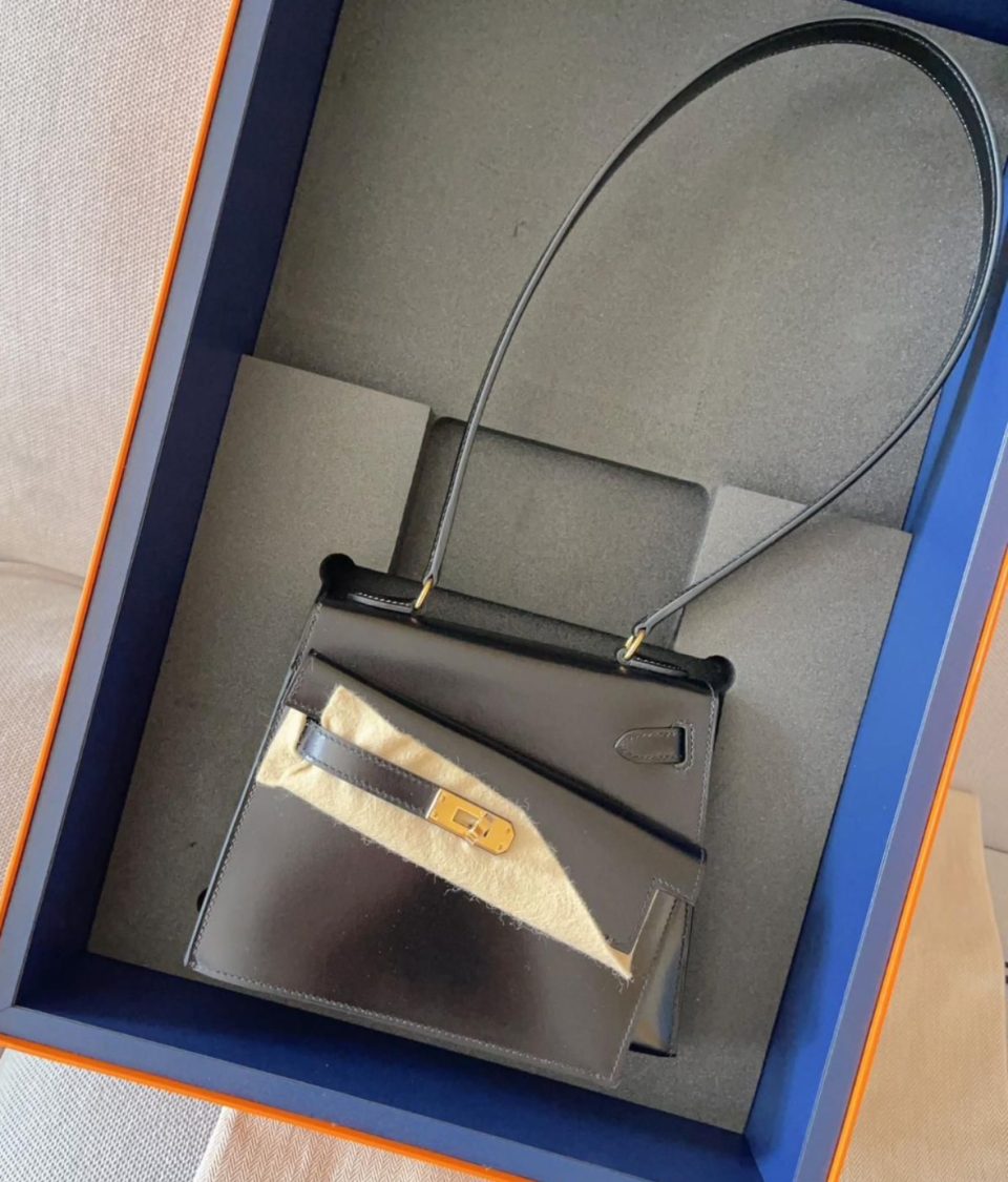 Kelly en Desordre Black Box Gold
