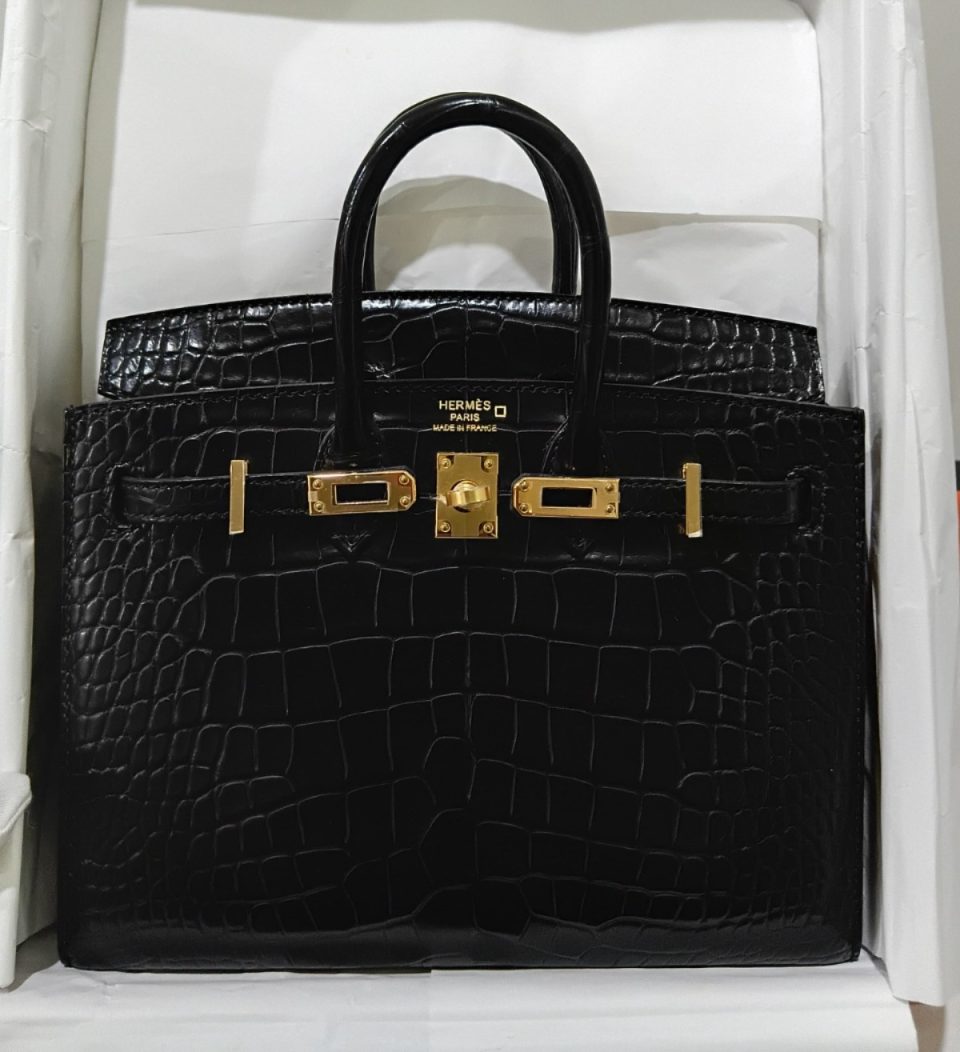 Birkin 20 Black Alligator Gold