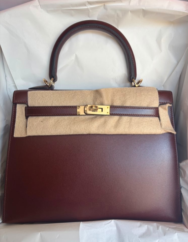 Kelly 25 Terre Box Gold