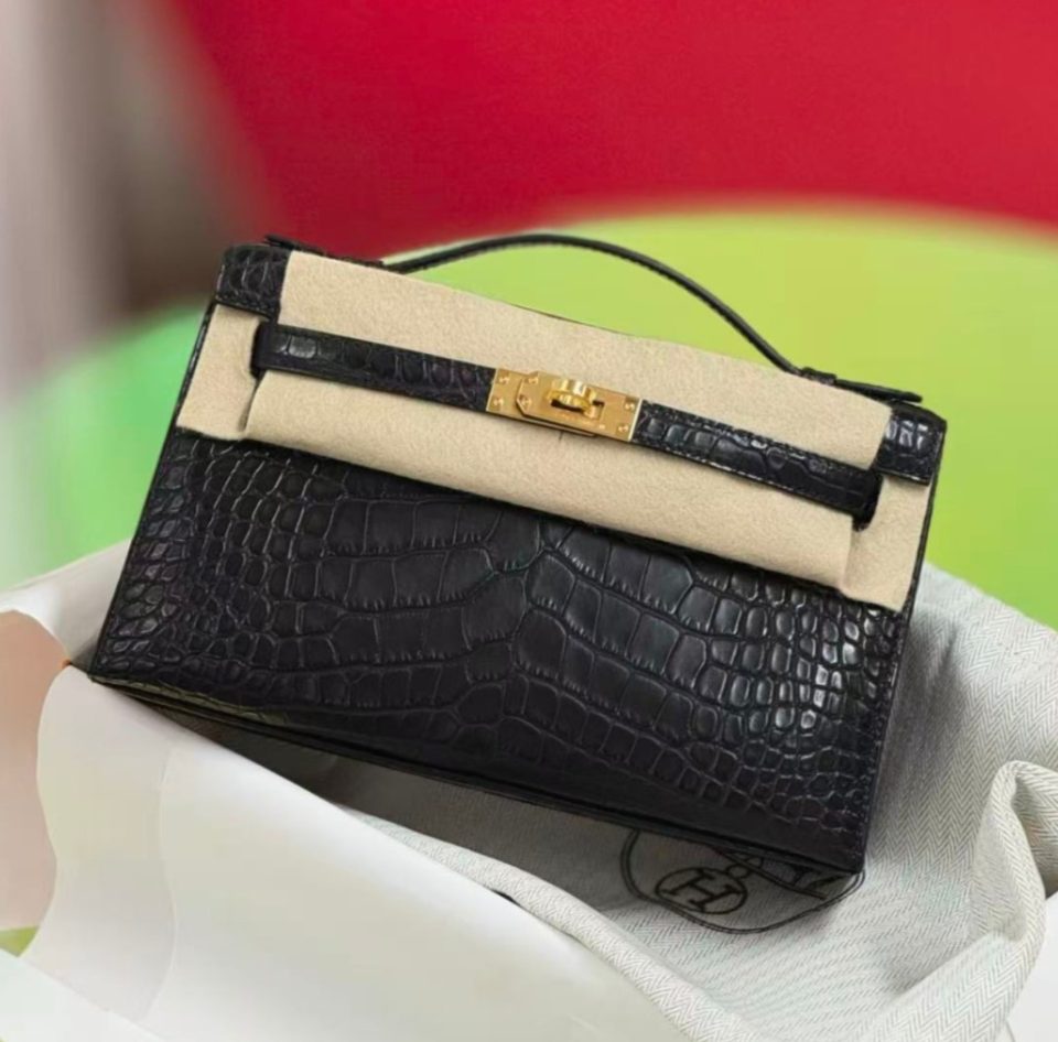 Kelly Pochette Black Alligator Gold