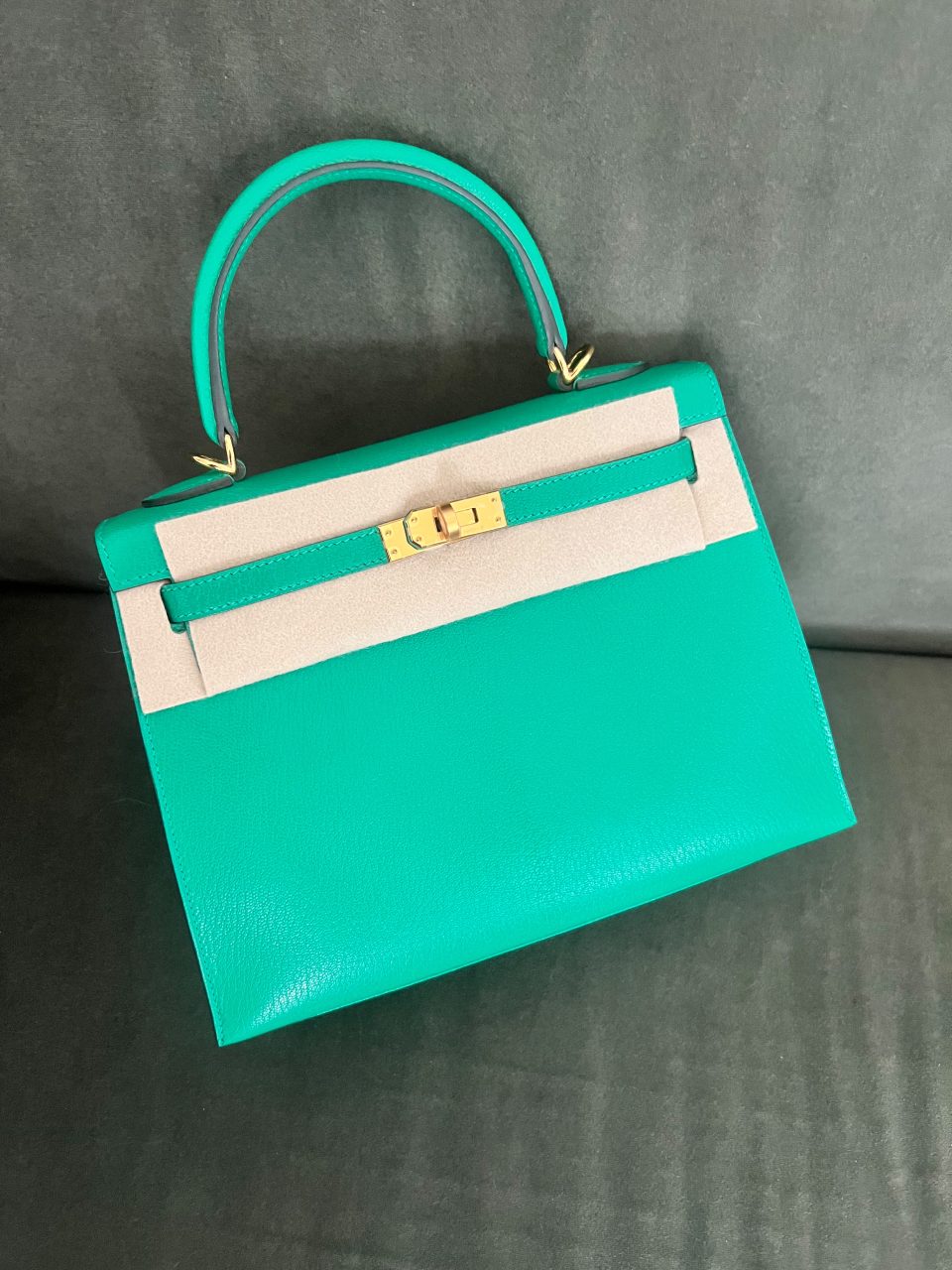 Kelly 25 Menthe Chevre Gold