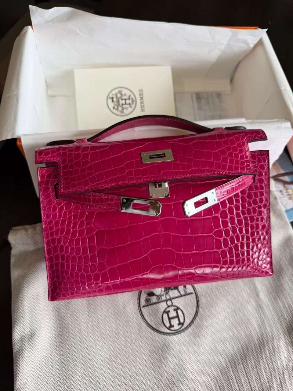 Kelly Pochette Black Bordeaux Alligator Gold